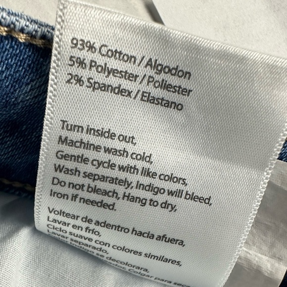 RISEN High Rise Straight cropped Leg Step Hem Jeans stretch light wash 15/32 NWT - Picture 10 of 11